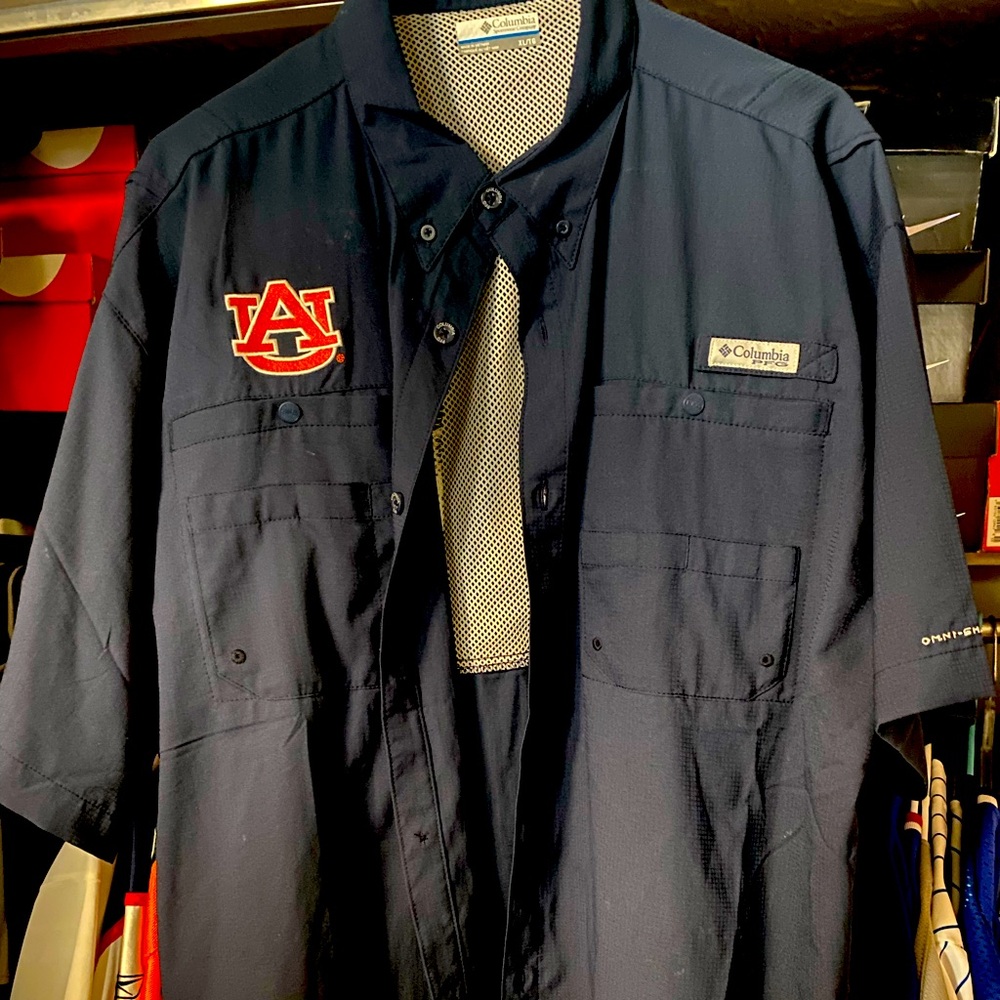 Columbia Auburn University Dri Fit Performance Fishing Gear shirt Size XL
